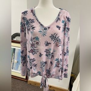 Long sleeve knotted tied front, soft floral top. Cardigan sold separately